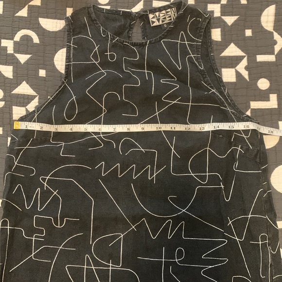 Dusen Dusen Squiggle Tank - Picture 3 of 3